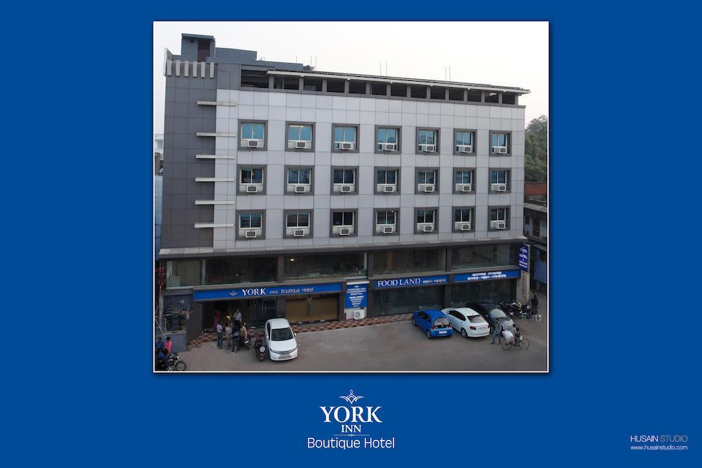 York Inn Lucknow Exterior photo